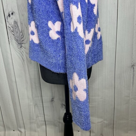 Art Class Fuzzy Flower Printed Sweater Purple Pink Floral Girls Size XXL (18) - Picture 6 of 9